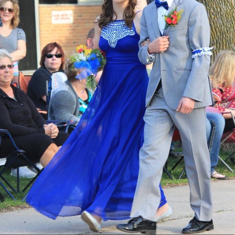 PROM DRESS! - Picture 5 of 7